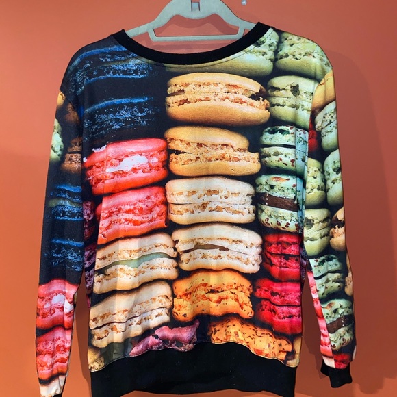 Macaroon Sweater - Picture 2 of 2